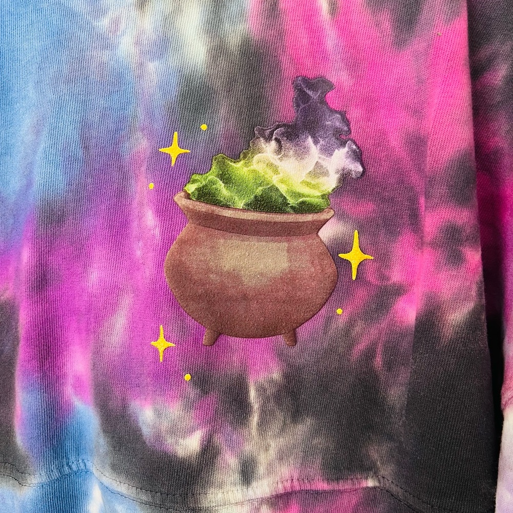 **MAKE AN OFFER! Disney Hocus Pocus Sisters Spirit Shirt - Picture 7 of 7